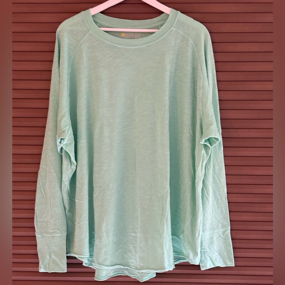 NWOT Zella Light Green Long Sleeve Women's Top